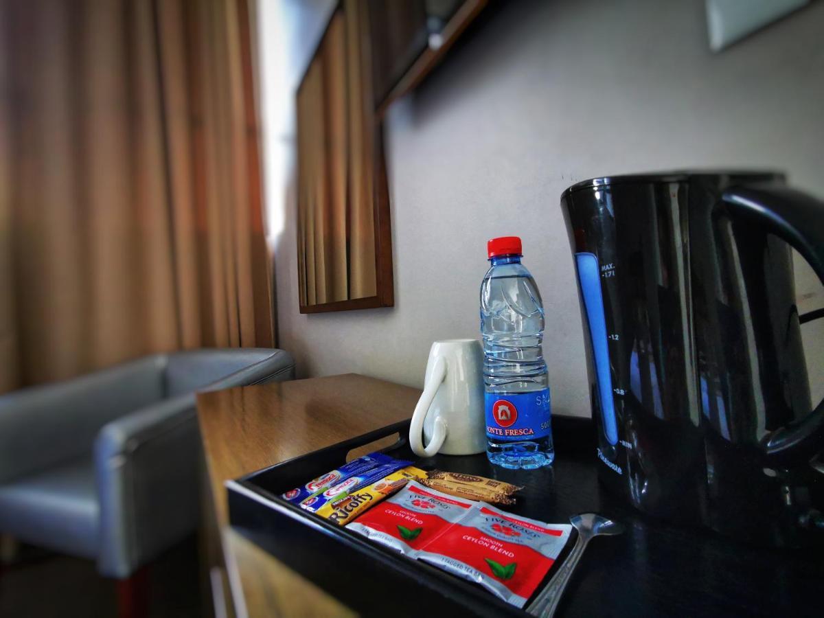 Stay Inn - Guest House Maputo Bagian luar foto