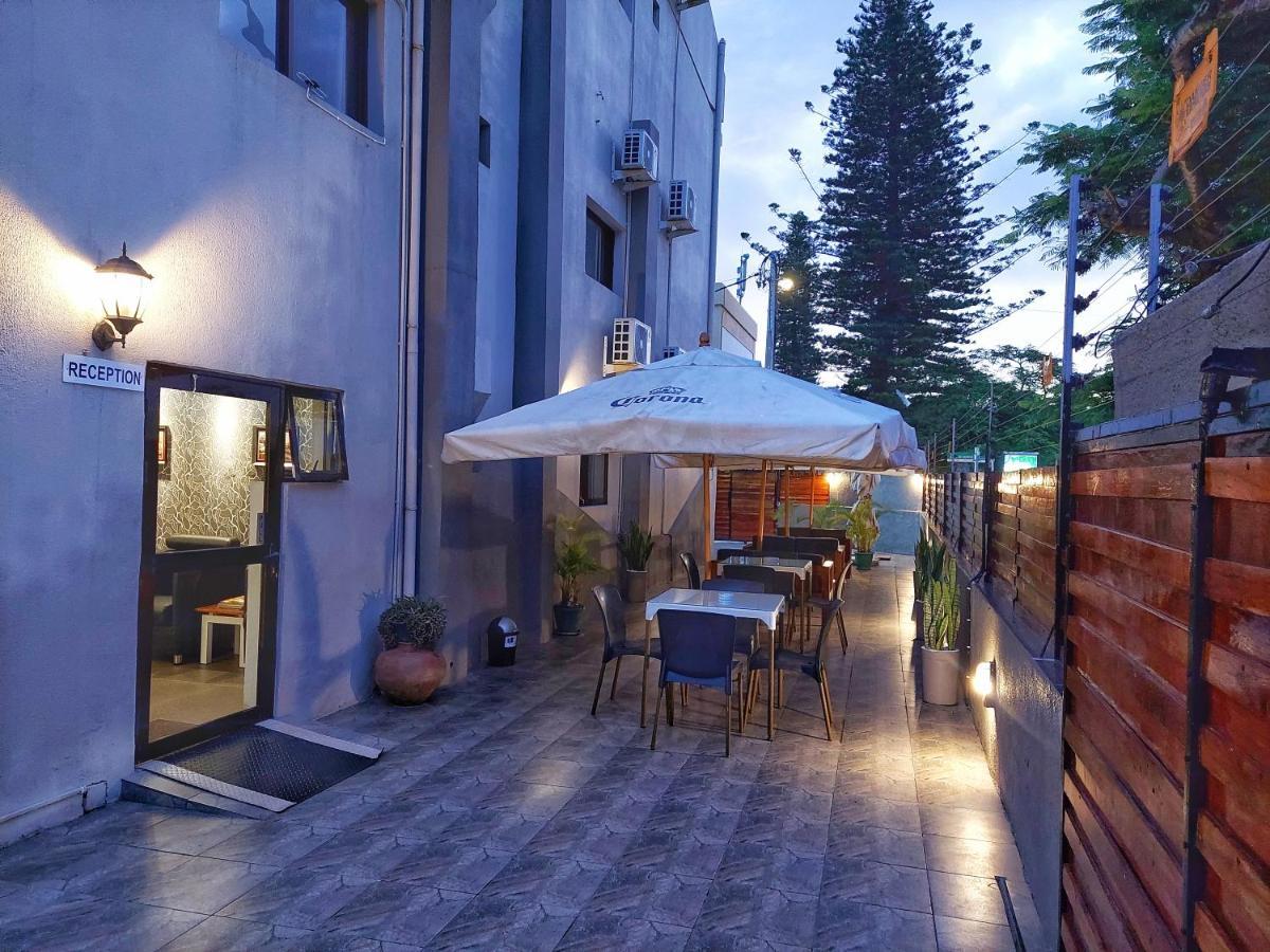 Stay Inn - Guest House Maputo Bagian luar foto